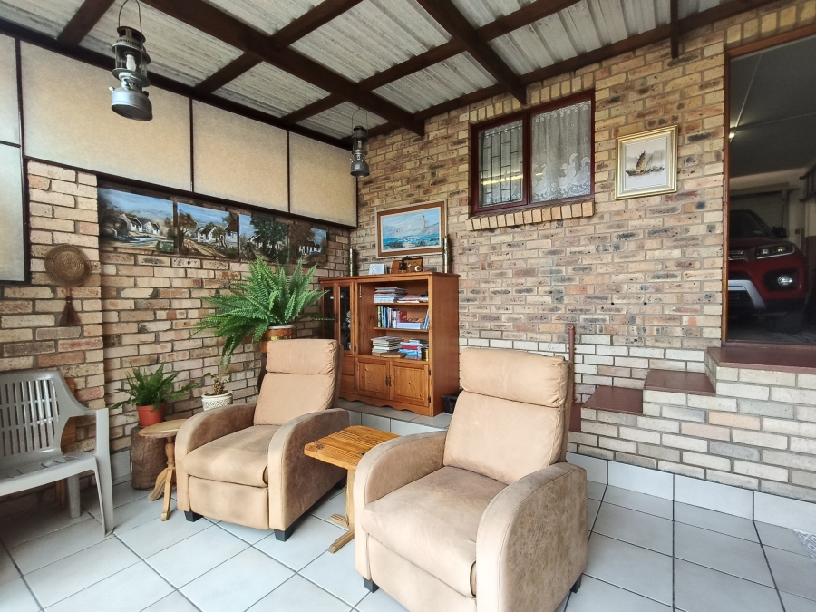 3 Bedroom Property for Sale in Jeffreys Bay Central Eastern Cape